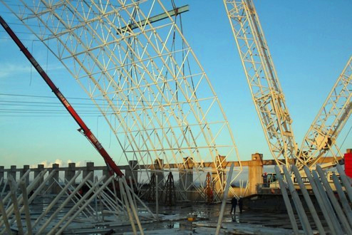 万宁枝江五柳树市场北大门网架工程